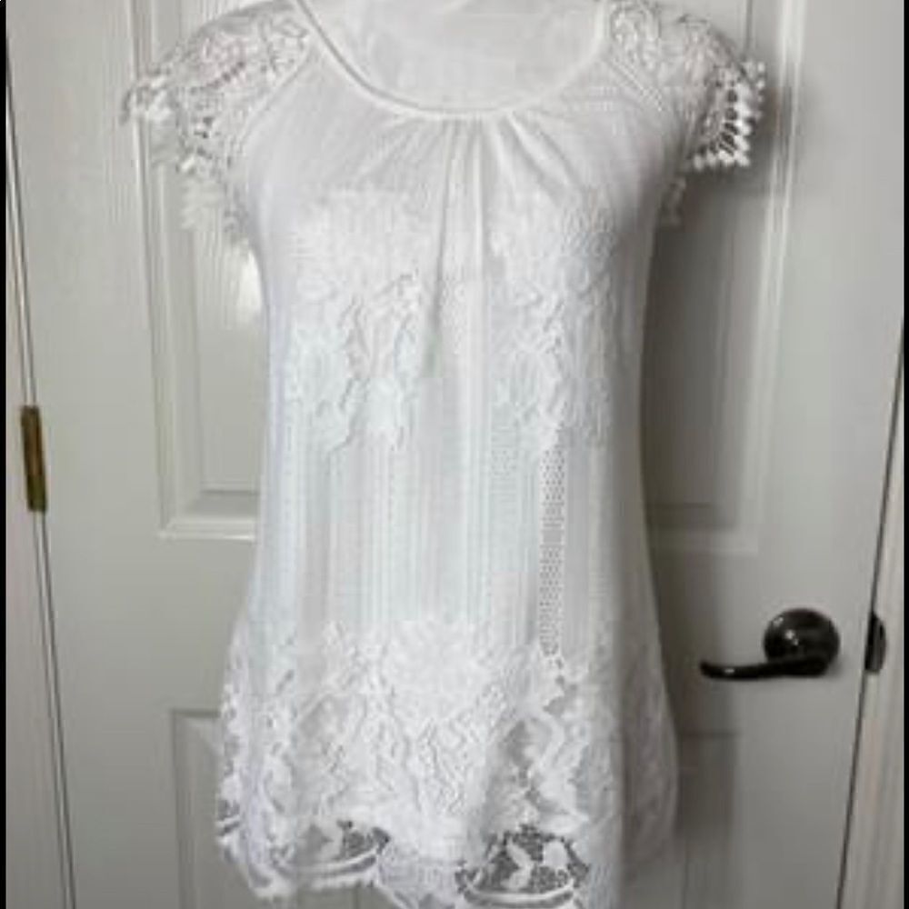 MISS CHIEVOUS JUNIORS Lace Short Sleeve Top SMALL